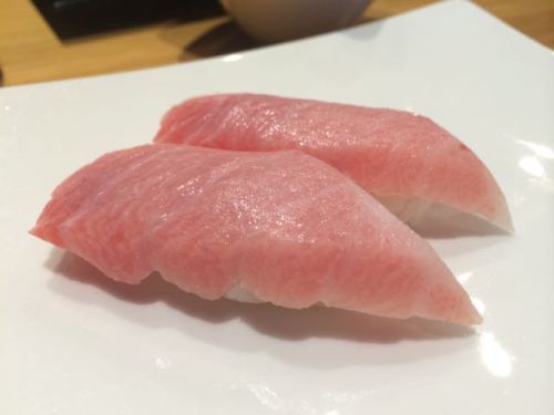 Chu-toro nigiri at Sushi Kaji.