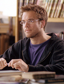  photo dark2_hr_zpsmogi51v8.jpg