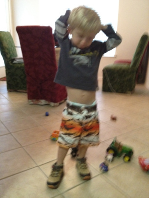 Mommy! I'm ready for picture day!