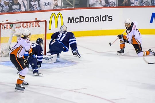 Andrew Cogliano makes it 2-1 Ducks (Photo by jeff Miller)