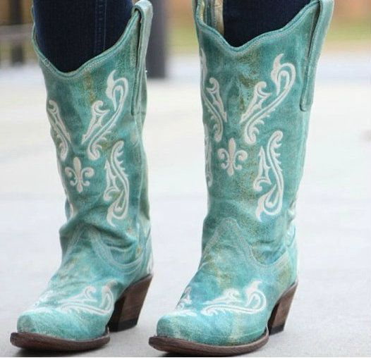 Allie's favorite cowgirl boots!