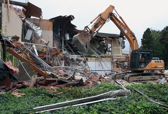 Daimler's twist on 'industrial sanctuary' (Photos) - Portland ...