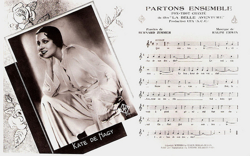 Käthe von Nagy sings Partons ensemble
