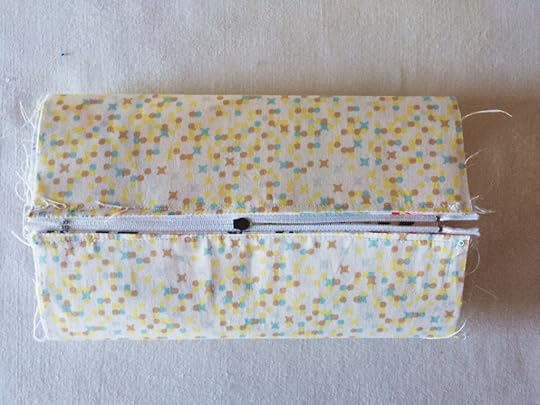 Vilene Sewing Club: Lace Zip Cosmetic Purse Made Peachy 