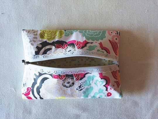 Vilene Sewing Club: Lace Zip Cosmetic Purse Made Peachy 