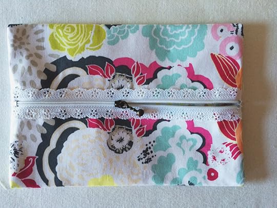 Vilene Sewing Club: Lace Zip Cosmetic Purse Made Peachy 