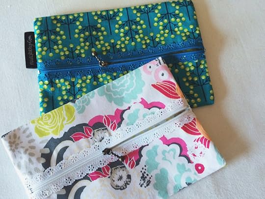 Vilene Sewing Club: Lace Zip Cosmetic Purse Made Peachy