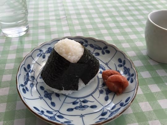 Rice Ball with umeboshi -- Cowbell -- Kyoto, Japan -- Copyright 2015 Jeffrey Friedl, http://regex.info/blog/