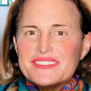 Bruce-Jenner-Wearing-Make-Up