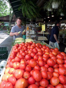Farmers market in Kirkwood, MO