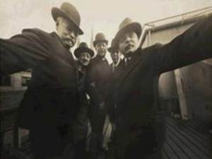 worlds-oldest-selfie