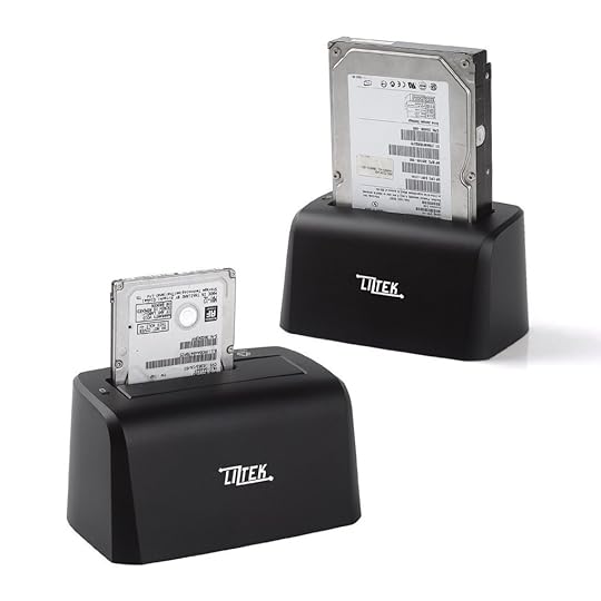 The Liztek HDDS1BS dock supports both 2.5