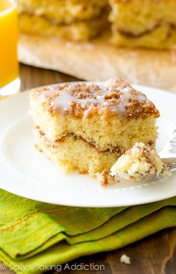 Old Fashioned Crumb Cake Recipe on sallysbakingaddiction.com-- click through for the simple recipe!