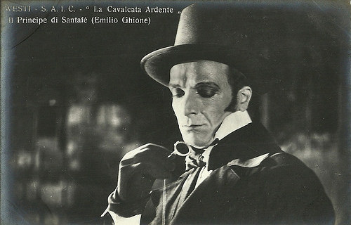 Emilio Ghione in La cavalcata ardente