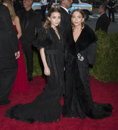 Celebrity Fashion Fails: The Olsen Twins' Funeral Wear, Rihanna'