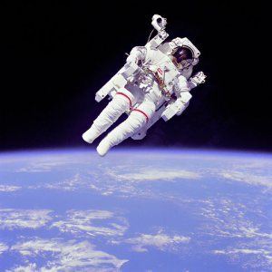 untethered space walk