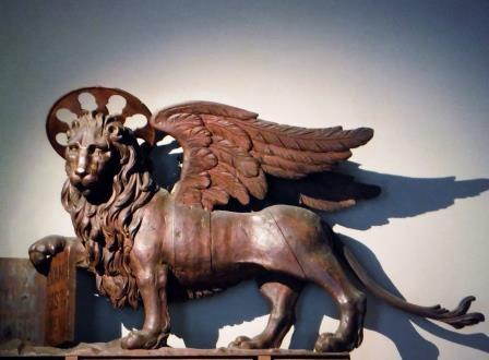 Variations of this lion were everywhere