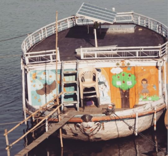 Varanasi's unique boat school Photo Credit http://doright.in