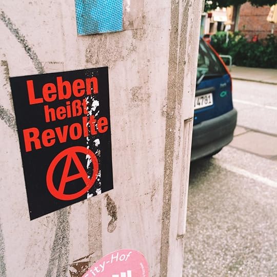 Aufkleber: Leben heisst Revolte