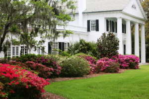southern-plantation-home