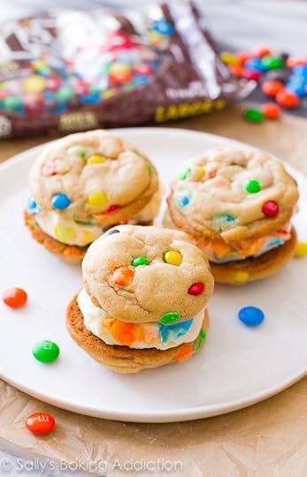 M&Ms Ice Cream Sandwiches-- the ULTIMATE summer treat! Complete with homemade 4 ingredient no-churn ice cream!