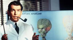 Pierce Brosnan in Mars Attacks!