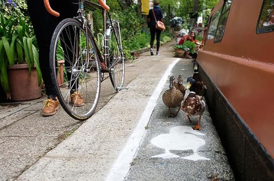 lane-duck-path-london-sharethespace-2