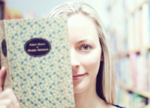 Ingrid-Jonach_Book_Web-415x300-2