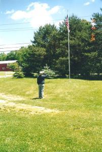 Oor WWII Hero saluting the flag