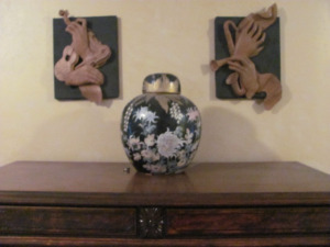 Long Gallery Decor 002