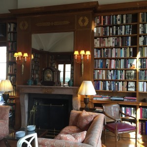 Cosmopolitan Club Library