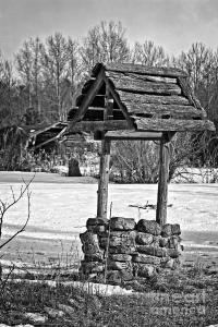 old-water-well-black-and-white-ms-judi