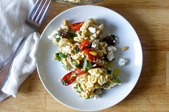 pasta salad with roasted tomatoes