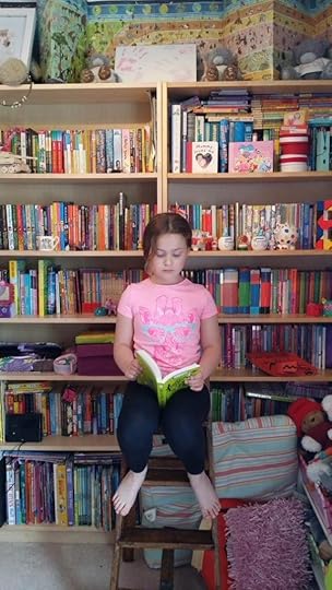 Elizabeth R reading Arsenic for Tea after the Hay Festival event.