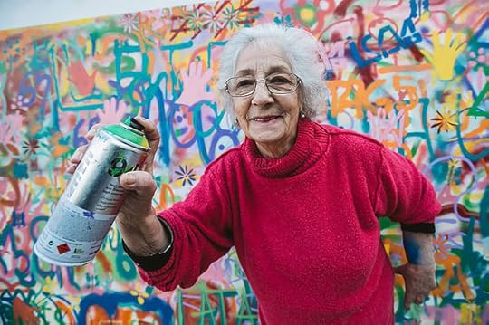 elderly-paint-graffiti-lisbon-lata-65-10