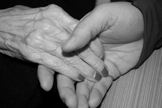 Hands by Gaertringen. CC0 via Pixabay.