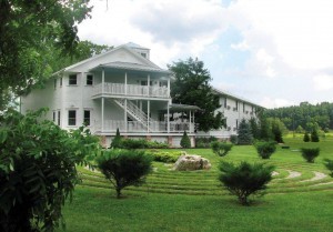 Mountain Quest Inn's labyrinth