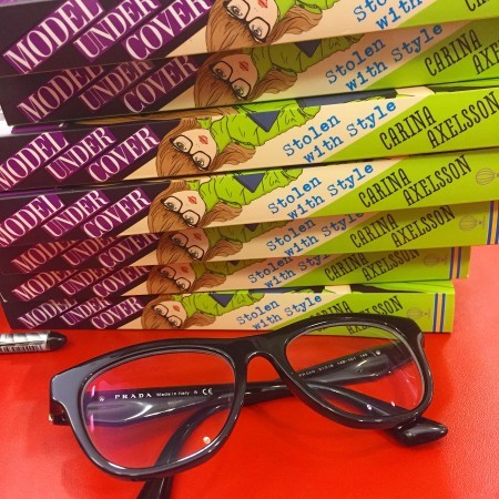 Glasses are totally vital to Axelle's look!