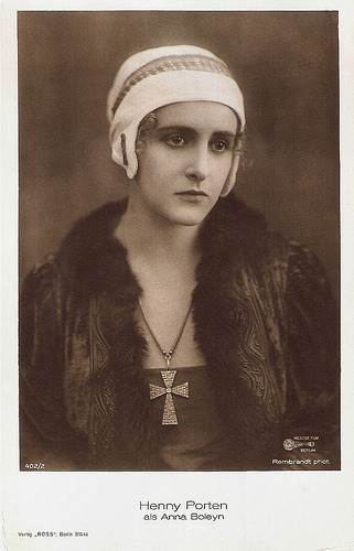 Henny Porten in Anna Boleyn (1920)