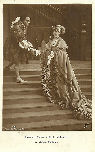 Henny Porten and Paul Hartmann in Anna Boleyn