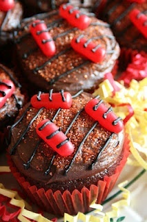 Father's Day or 4th of July BBQ Cakes - Candy and Frosting - Easy