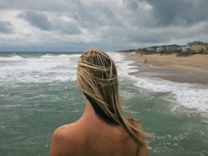 05-watching-sky-ocean-670