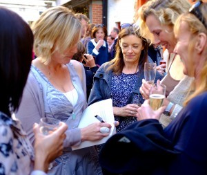booklaunch signing