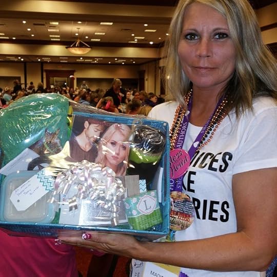 Madison_Rafflebasket