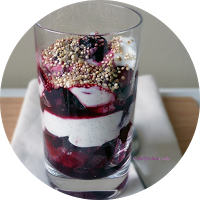 5:2 Diet Breakfast Toasted Quinoa & Blackberry Parfait 88 calories