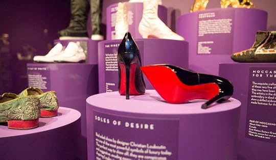 2015-06-10-1433962520-7903965-ShoesPigalle.jpg