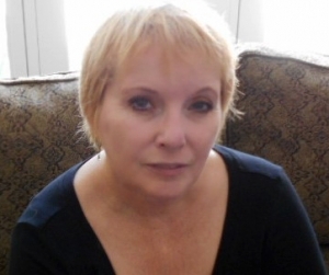 Meet Makeup Artist Ruth Haney