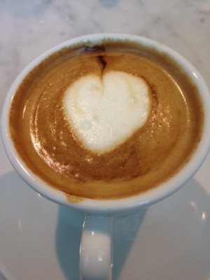 Vi drack italienskt kaffe på vägen till förlaget