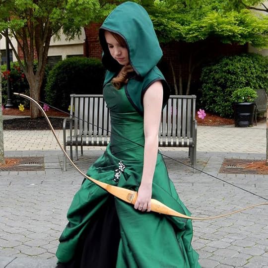 Girl wears an Arrow-inspired dress to prom...