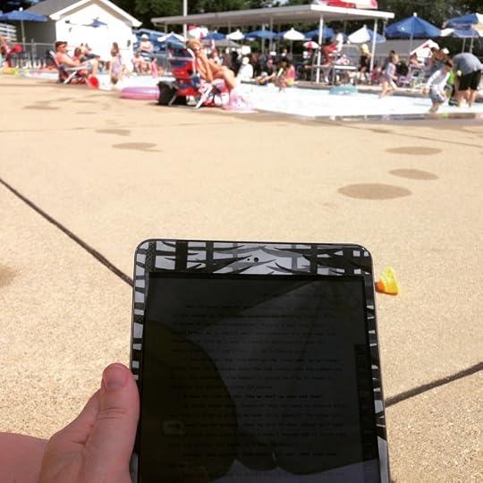 Order has been restored to the universe. #amreading #pool #dailyphoto #ig2015 #365days